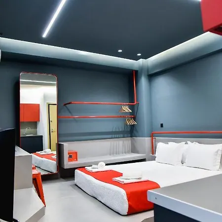 Central44 Yolo Casual Apartment *